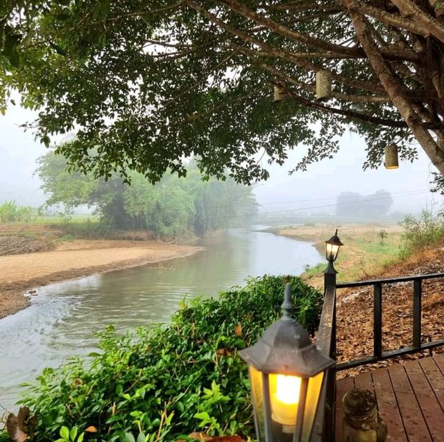 บ้านรักไทย รีสอร์ท ในเมืองปาย