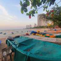 ชมพระอาทิตย์ตกที่หาดลับพัทยา