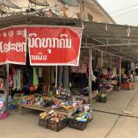 ウドムサイのタラートサオ　ルーサイ市場