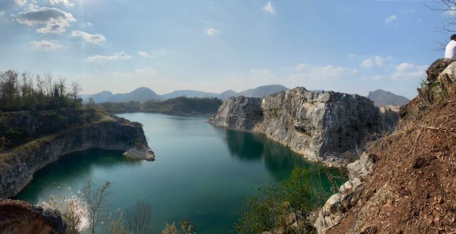 Blue Lagoon ภูผาม่าน