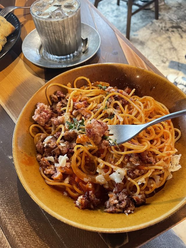 屋邨都有平民美食｜ 咸牛肉意粉你食過未呢？