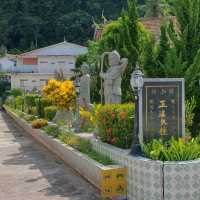 เที่ยวชมความสวยงาม..วัดเขารูปช้าง..ปาดังเบซาร์