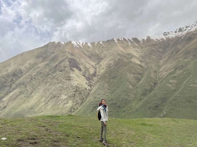 Day hike to Juta Valley, Kazbegi