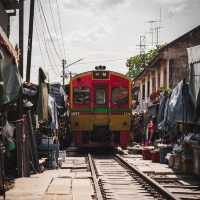 Maeklong railway market + Floating Market✨