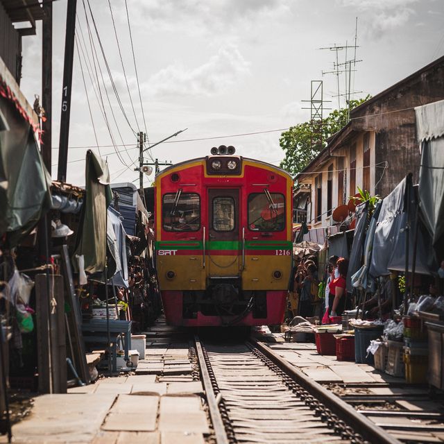 Maeklong railway market + Floating Market✨