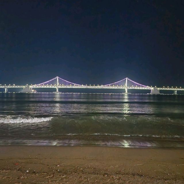 부산의 광안리 해수욕장  밤뷰