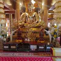 วัดพิพัฒน์มงคล มหาวิหารหลวงพ่อทองคำ