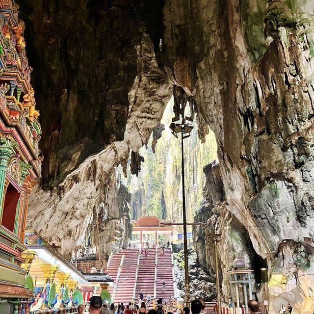 An Amazing Cave In Malaysia🇲🇾