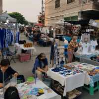 ถนนคนเดินวัวลาย วันเสาร์ เชียงใหม่