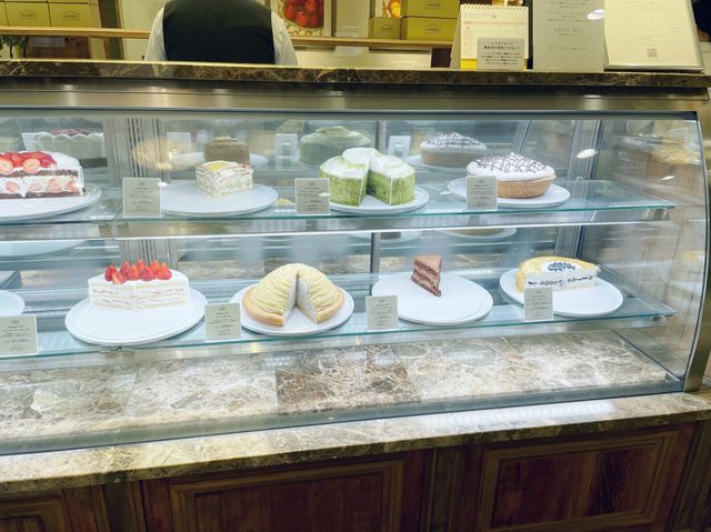 超人気ケーキ店HARBSハーブス