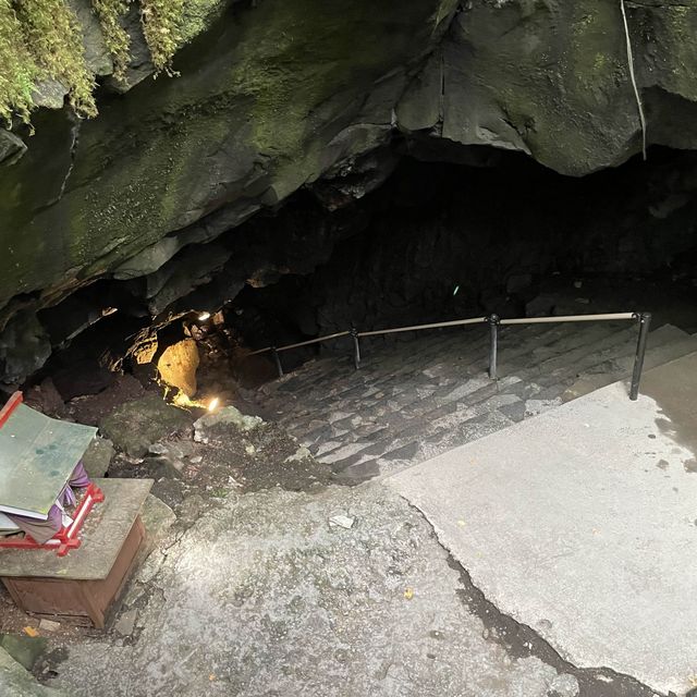 富岳風穴 WIND CAVE