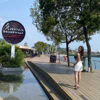 Come with me to Sentosa Boardwalk 