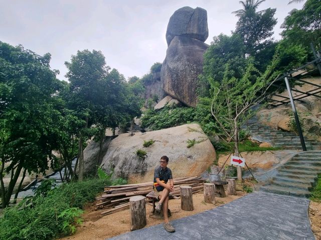 Overlap stone naturally เกาะสมุย