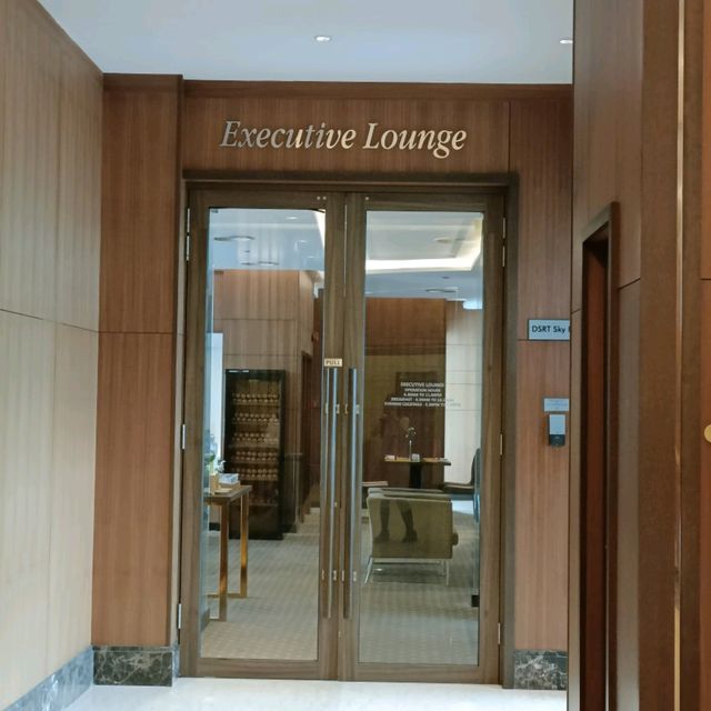 Sit back & Relax in the Executive Lounge 