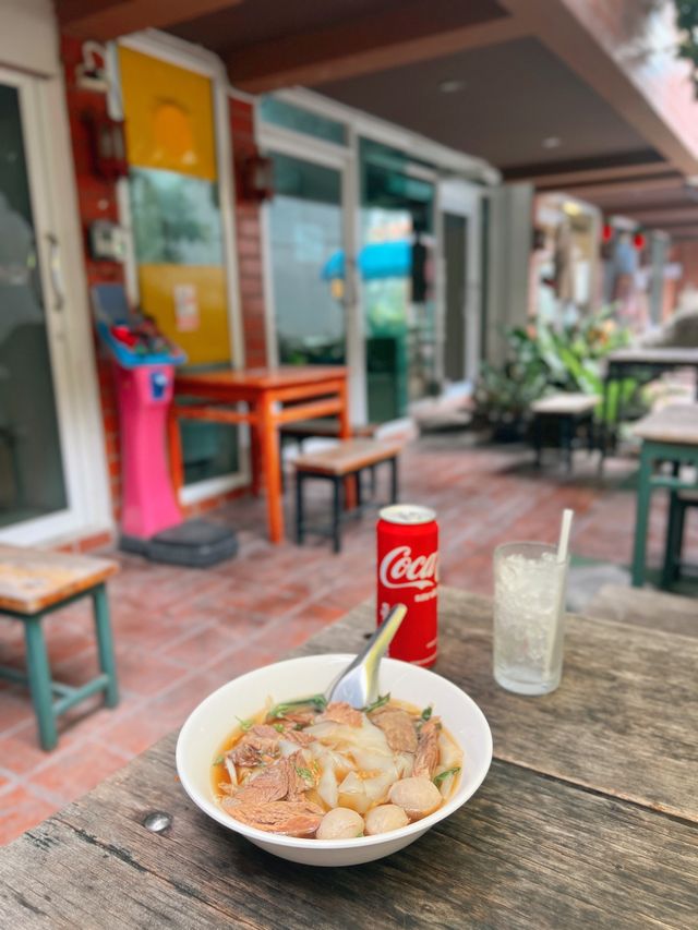 치앙마이 님만 가성비 우육면맛집  Hor see chaai
