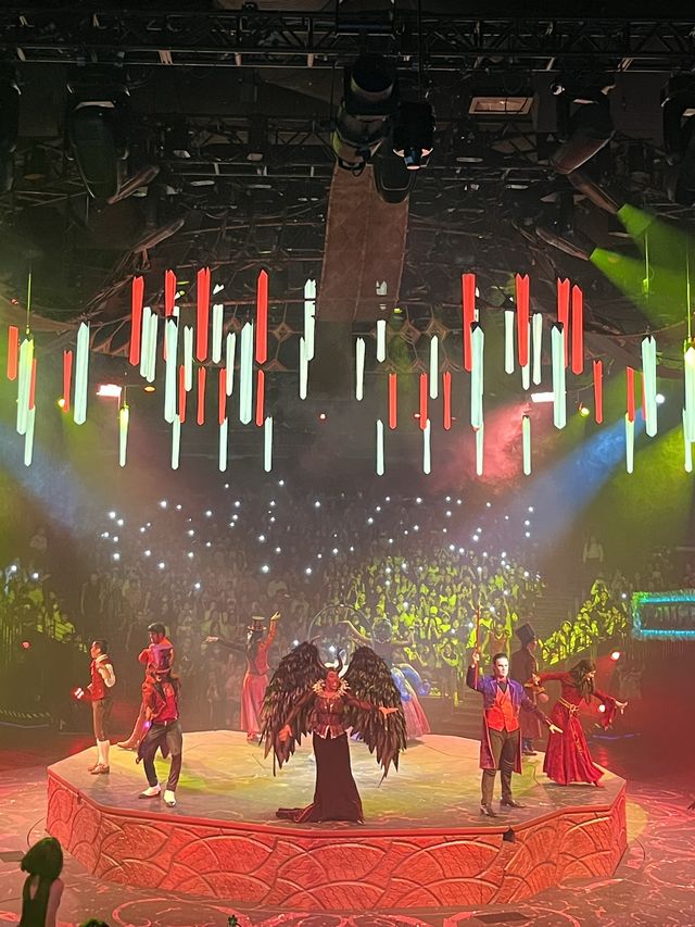 迪士尼萬聖節兩大焦點@ 惡人大宅舞會💃🏻 惡人舞動迪士尼 🧛🏻‍♀️