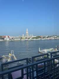 タイに来たら是非やって欲しい！タイの民族衣装着てフォトシューティング♪