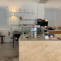 釜山簡約風咖啡店，咖啡好好喝！