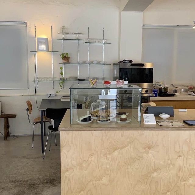 釜山簡約風咖啡店，咖啡好好喝！