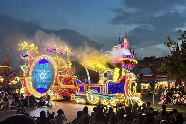 ディズニーランド】40周年記念おめでとう💕 | Trip.com 東京