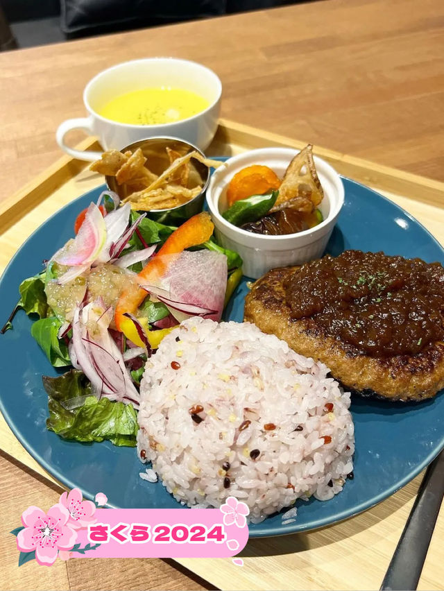 【佐賀ランチ】倉庫をリノベーションしたかわいいかふぇ
