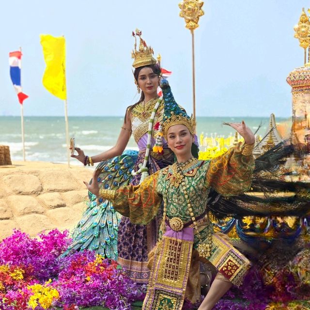 ก่อกองทราย วันไหลบางแสน 2567