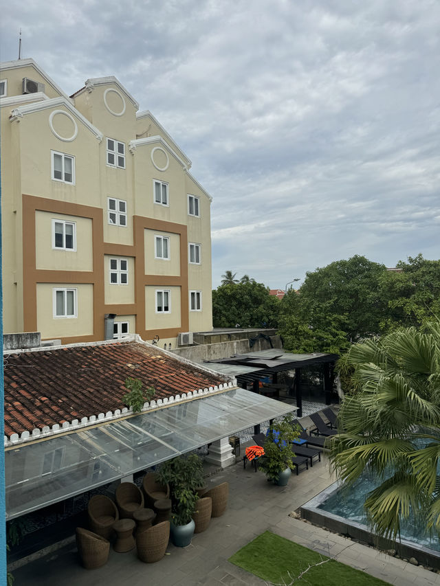 River Suites Hoi An Hotel รีสอร์ทพักสบายริมแม่น้ำ