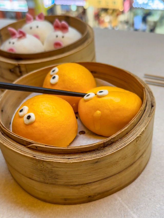 眺めも良き！かわいいヤムチャ🐷は本格派のお味✨