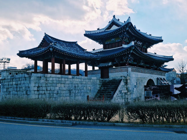 Pungnammun Gate 풍남문