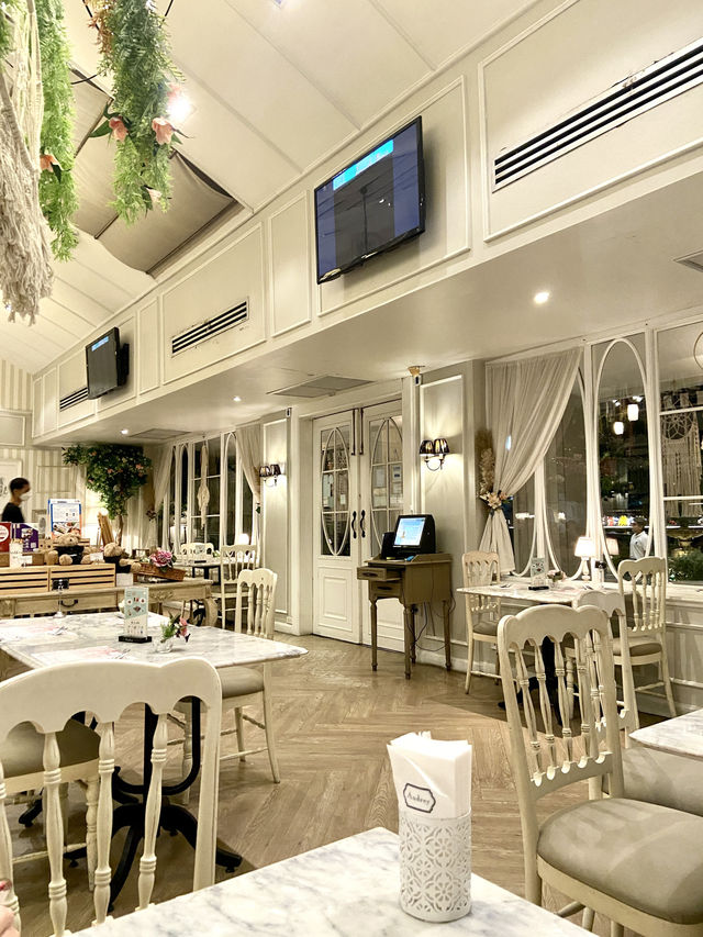 Audrey Cafe