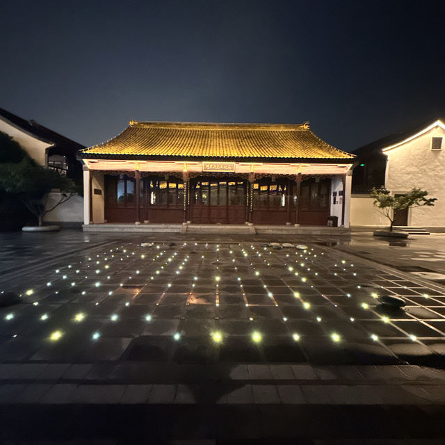 Stunning night lights at Tongli ancient town ✨