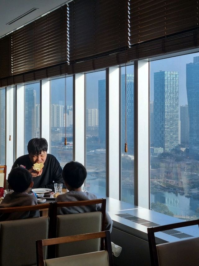 센트럴파크뷰와 함께 즐기는 조식
