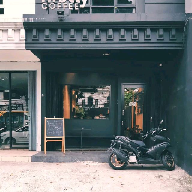 THERE'S A NEW COFFEE SHOP IN KEMANGGISAN