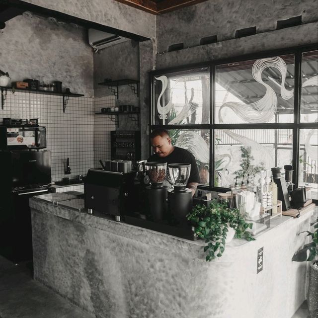 BLEND & BLOOM | A NEW COFFEE SHOP IN SUKABUMI