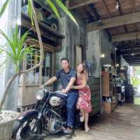 อัมพวา บ้านพักเรือนเสน่หา ริมคลอง 