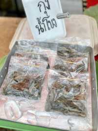 เป็นถนนคนเดินเล็กๆ🥬อุดหนุนชาวบ้านอย่างแท้จริง