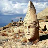 **🌄 Discover the Majesty of Mount Nemrut! 🇹🇷**