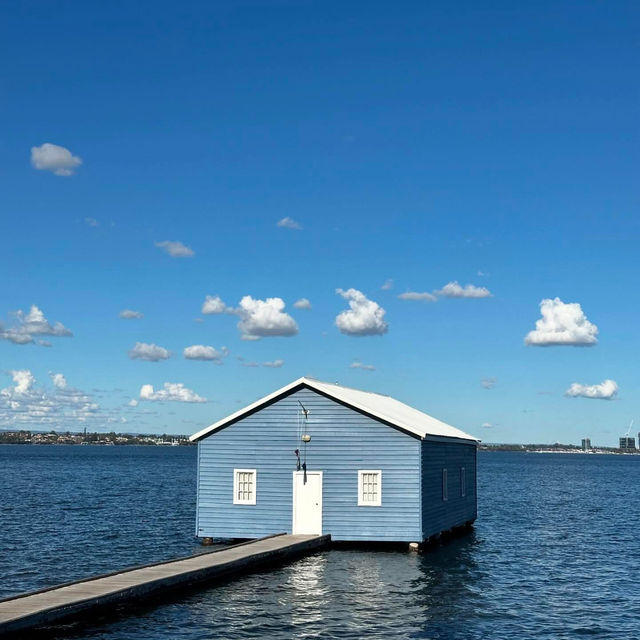 A Riverside Retreat Just Minutes from the City