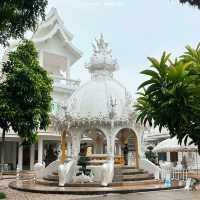 วัดสวยในเชียงราย วัดร่องขุ่น สวยมากๆ