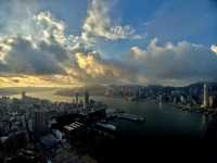 🌇✨ 香港sky100，360度全景欣賞到維多利亞港的美景！ ✨🌇