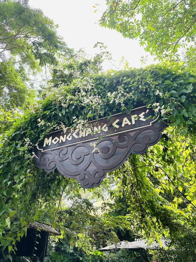 📍MongChang Cafe