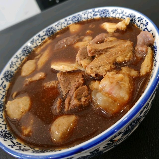 A Taste of Lahad Datu: Famous Beef Noodles