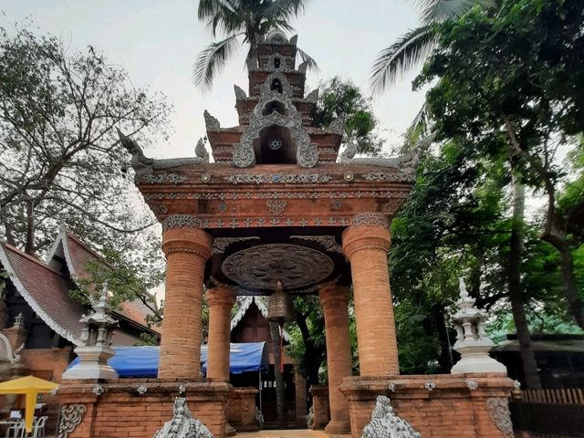 泰國清邁羅摩利寺:祈求愛情的祝福，適合冥想和放鬆