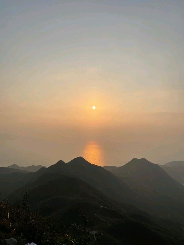 【香港登山】蚺蛇尖：壯觀日出，需2至3小時