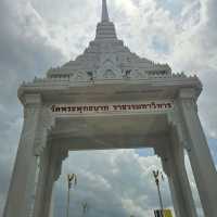 ไหว้พระวัดพระพุทธบาทสระบุรี เสริมมงคลชีวิต