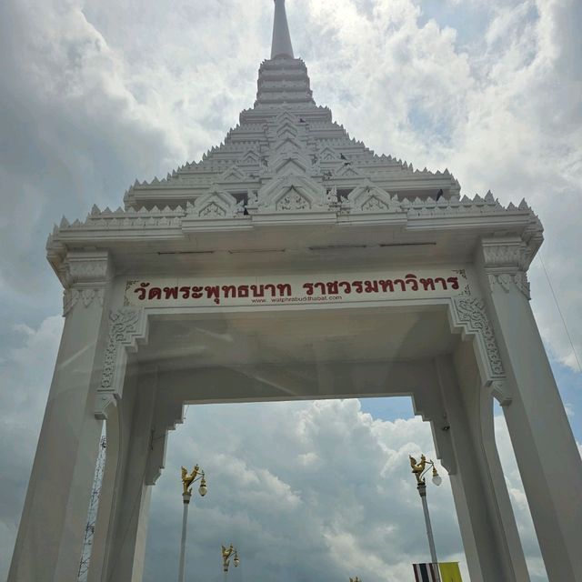ไหว้พระวัดพระพุทธบาทสระบุรี เสริมมงคลชีวิต