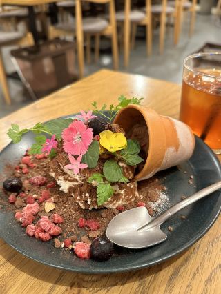 【新潟】MEG CAFE 511