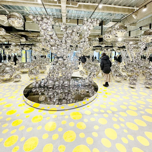 【原宿】草間彌生×LOUIS VUITTON