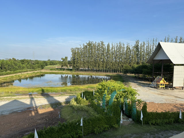 ชมความงดงาม พระพุทธปฐม องค์ใหญ่ที่สุดในประเทศไทย