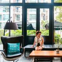 โรงแรมกรุงเทพฟีลดีที่ Cross Vibe Bangkok Sukhumvit